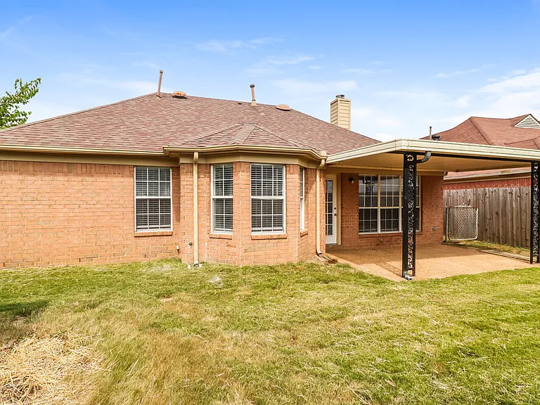 10029 Woodland Grove Dr — Photo 15