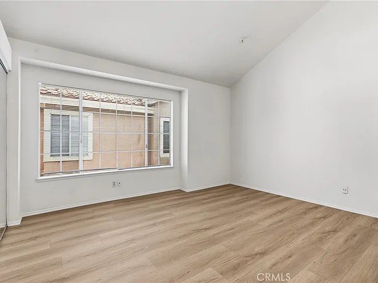 14075 Lemoli Ave — Photo 23