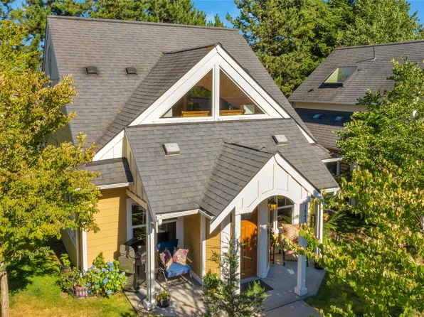 16417 33rd Avenue W, Lynnwood, WA 98037