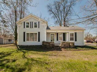 15 Clayburn Blvd, Waterford, MI 48327