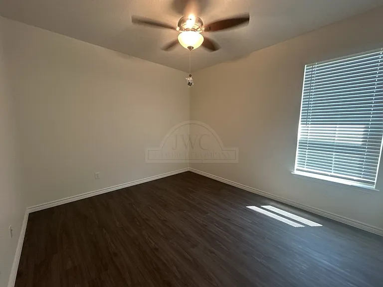 5106 Rose Garden Loop — Photo 9