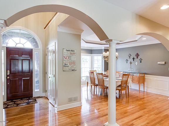 8404 Mary Ct-5