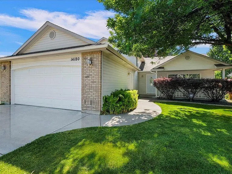 14180 W Chadford Dr — Photo 1