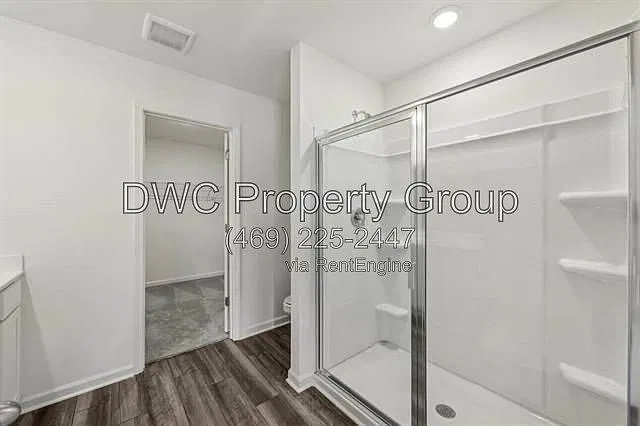 3 bed, 2.5 bath, 2046 sqft, $2,195 — Photo 4