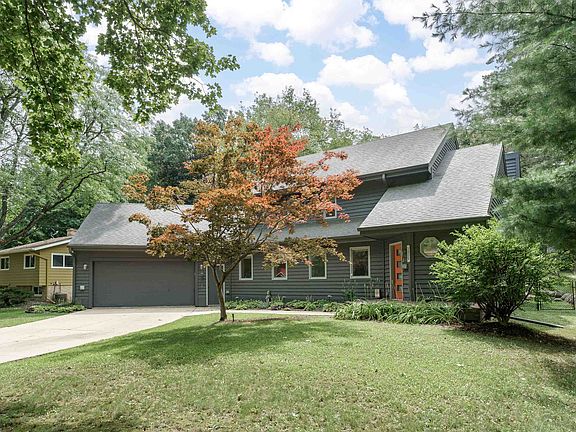 2nd image of 5809 Hempstead Rd