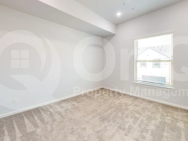 336 Buck Ridge Dr — Photo 12