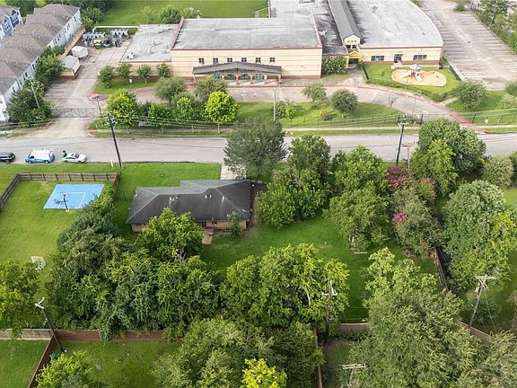 4th image of 3629 Griggs Rd