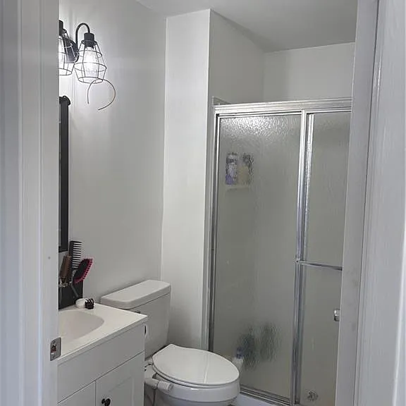 802 Lindsey Ct — Photo 14
