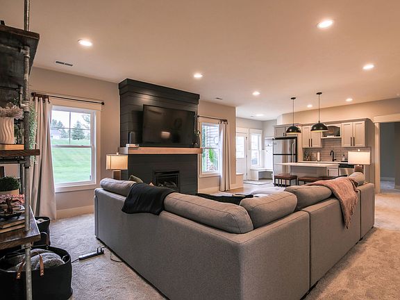 5th image of 1764 Spring Wind Dr SW