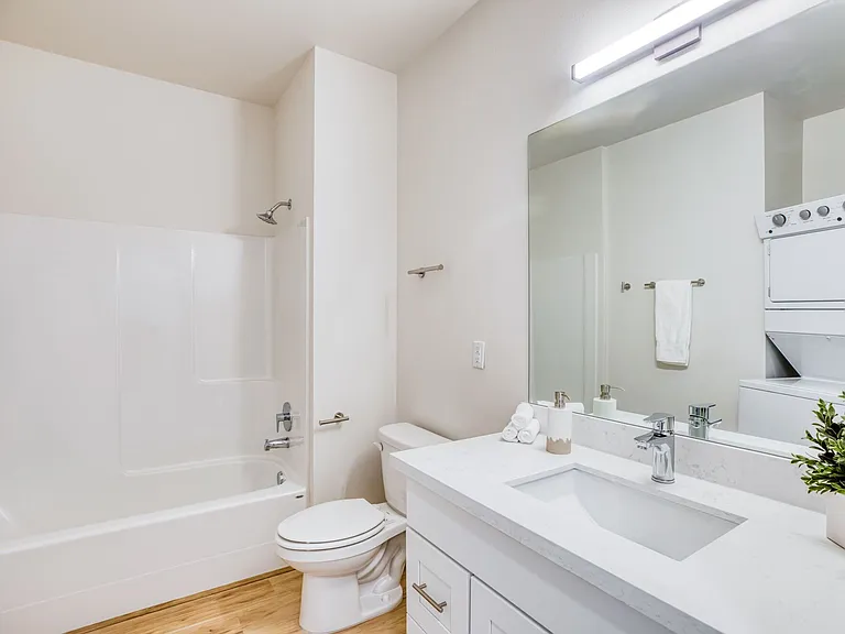 715 S I St — Photo 10