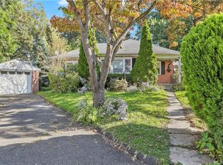 40 Winfield Ct, Norwalk, CT 06855
