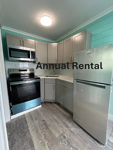 51 Franklin Ave #D Photo 1