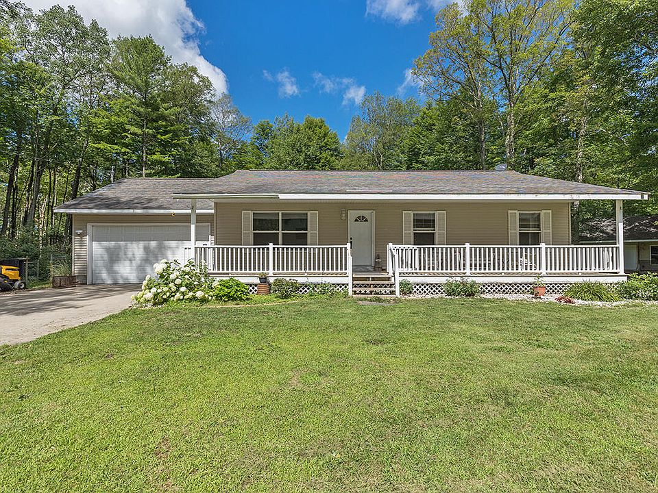 2720 Fruitvale Rd, Montague, MI 49437 Zillow