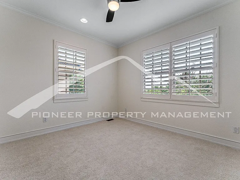 9151 E 29th Ave — Photo 23