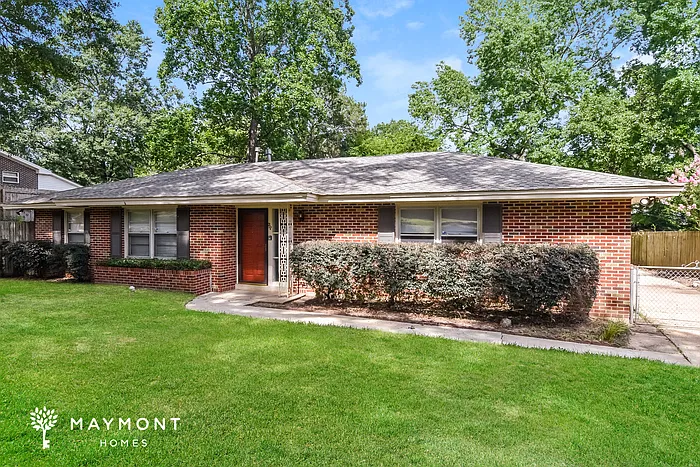 711 Forestdale Dr — Photo 1