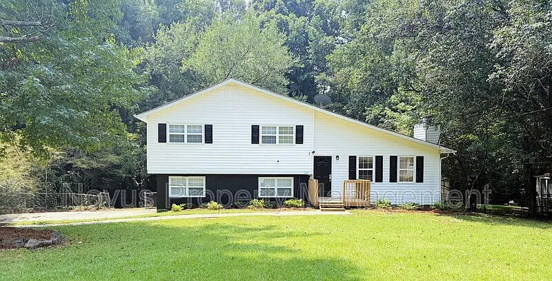 125 S Meadowcliff Cir