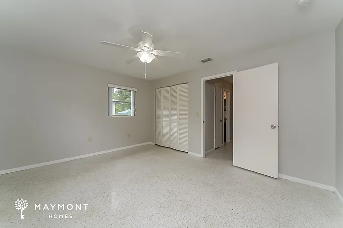 850 17th Ter NE — Photo 12