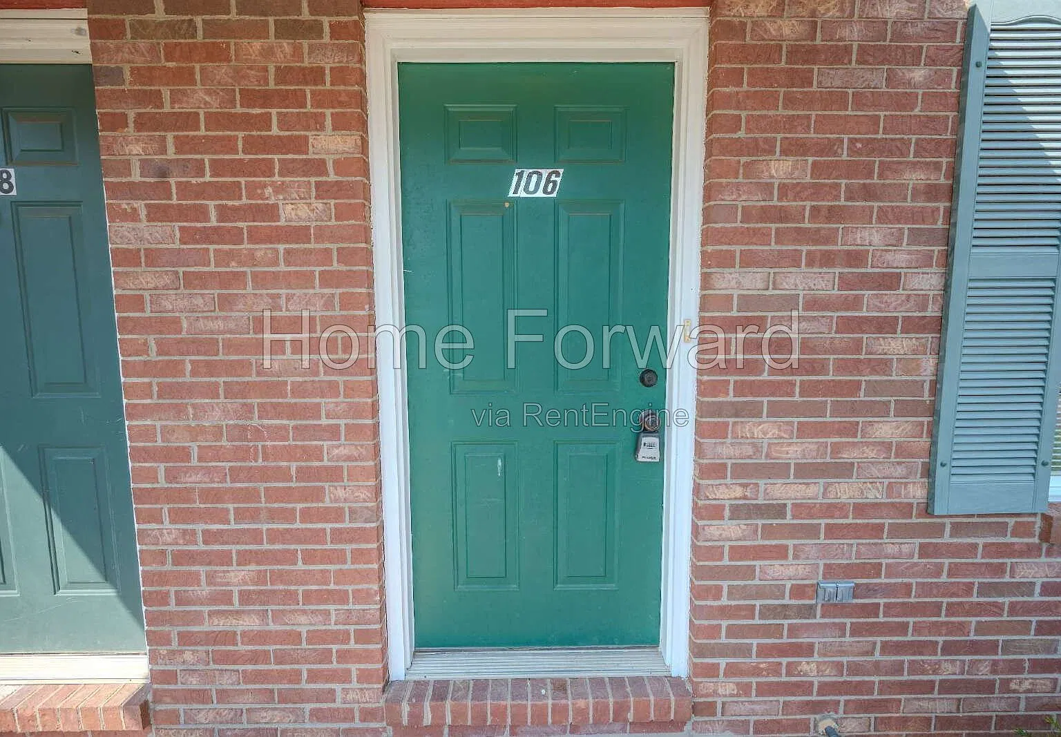 2 bed, 1.5 bath, 1080 sqft, $1,100 — Photo 2