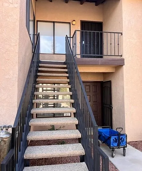 201 Riverfront Dr #9 — Photo 2