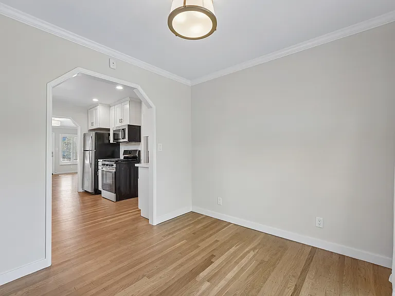 543 Liberty St — Photo 16