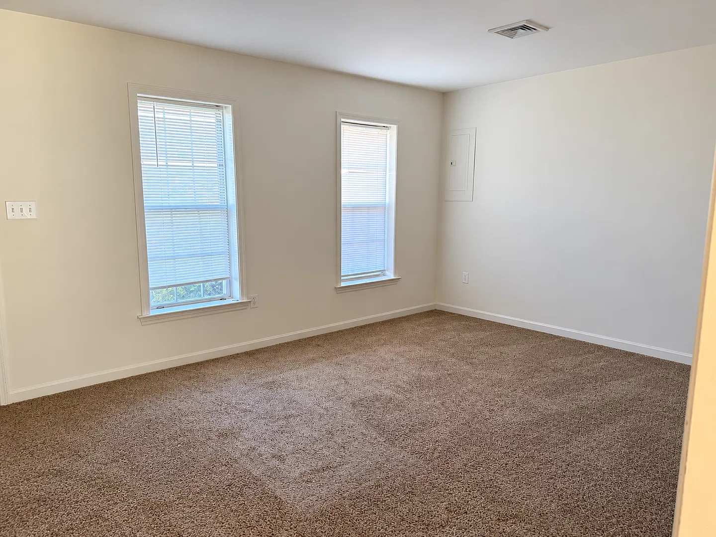 18-32 S. Whisper Ln. — Photo 3
