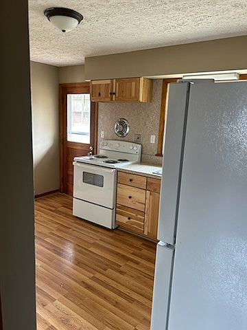 1st image of 129 Sunset Dr