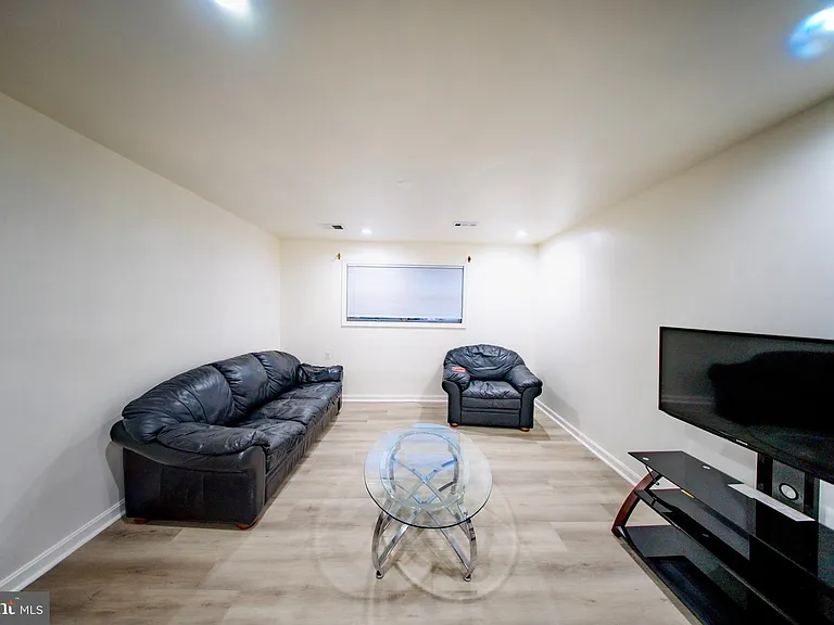 3308 Heidi Ln — Photo 2