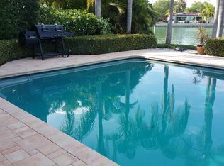 303 Hermosita Dr, Saint Pete Beach, FL 33706