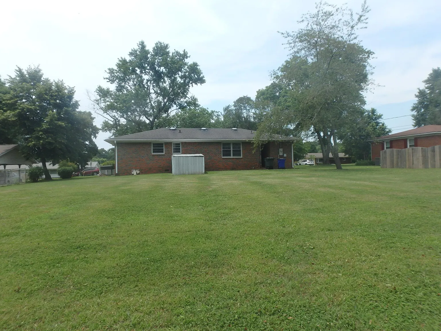 3 bed, 1.5 bath, 1161 sqft, $1,400 — Photo 3