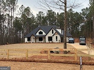 5th image of 755 Crews Rd