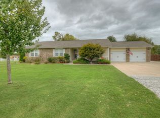 540 E State Line Rd, Baxter Springs, KS 66713