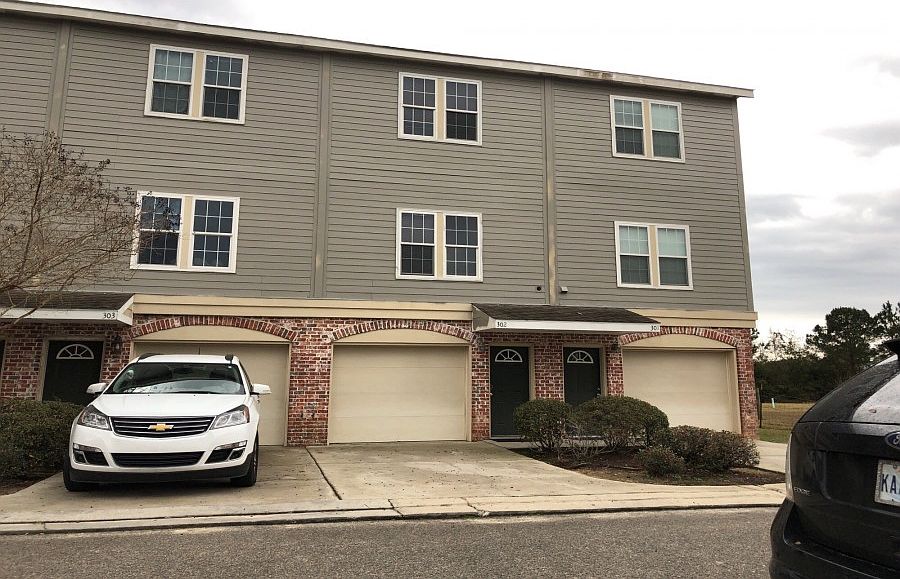 1st image of 302 Peach St