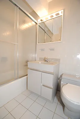 Rented by Buchbinder & Warren | media 18