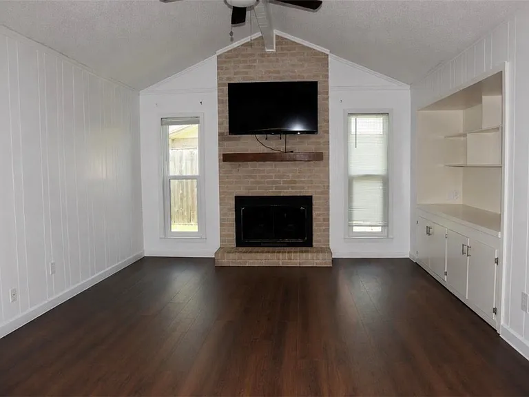 225 Terlingua Dr — Photo 4