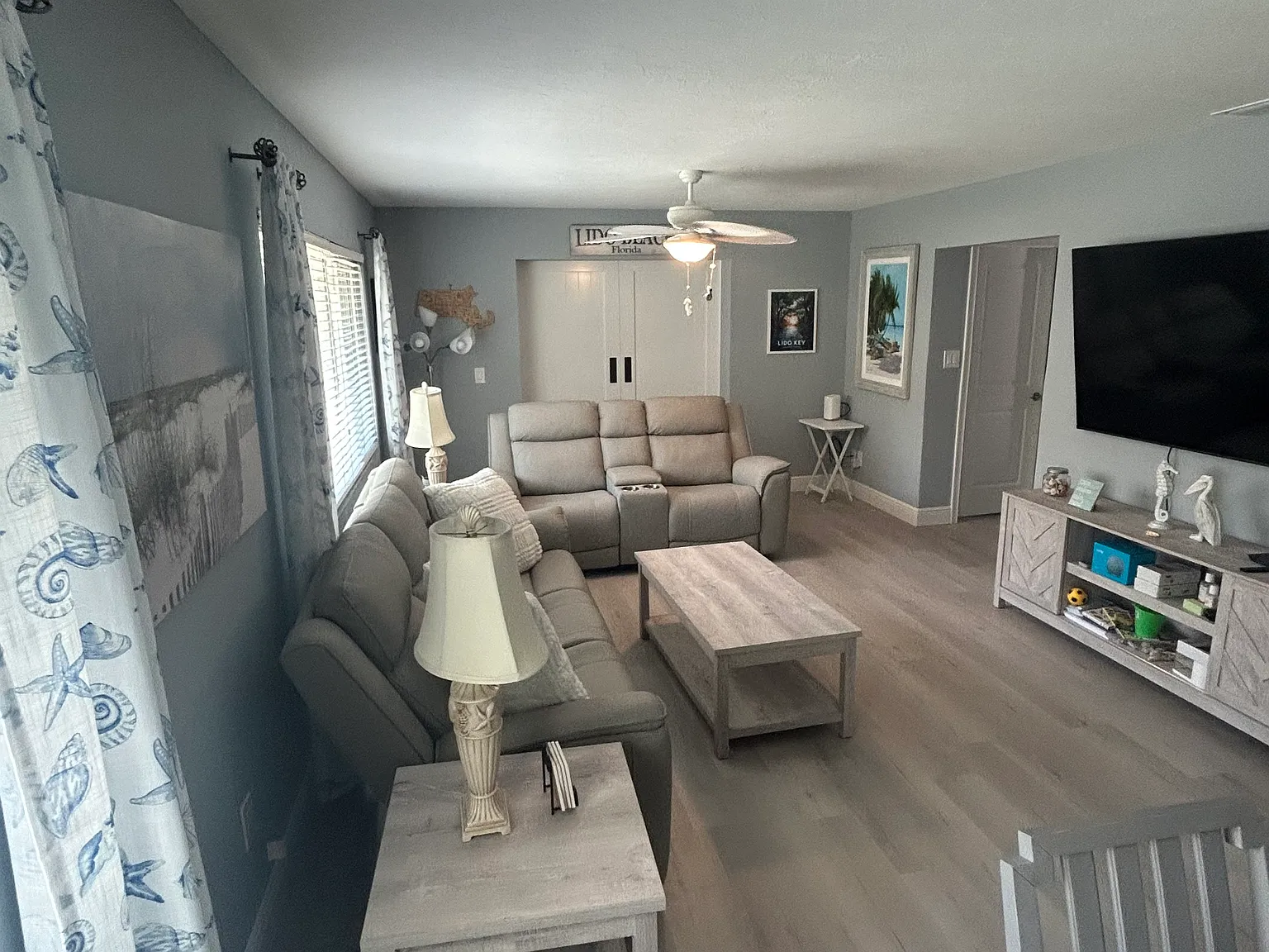 2 bed, 1242 sqft, $4,000 — Photo 2