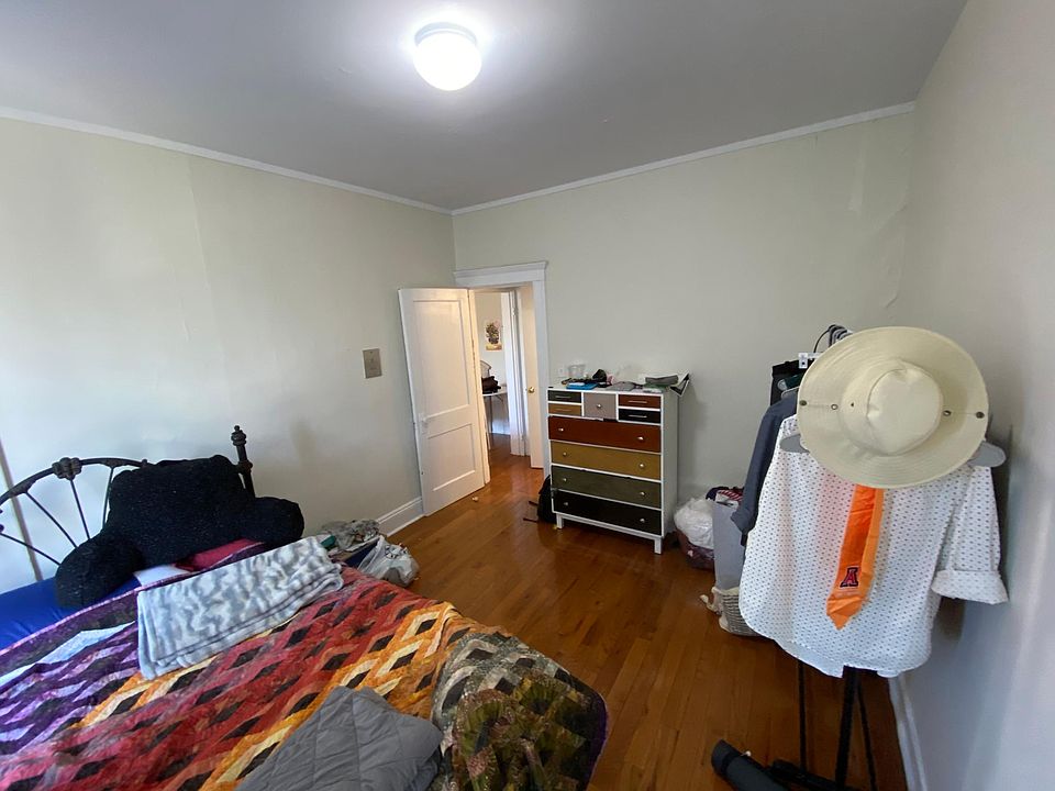 1st image of 1634A Commonwealth Ave #1