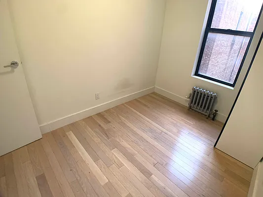 Rented by Tapiro Realty | media 5