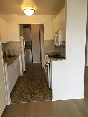 Rented by Daniel Saat, LREB | media 6