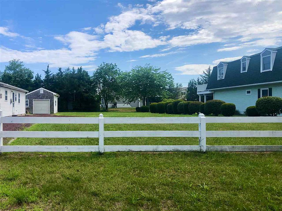 2nd image of 426 2nd Ave