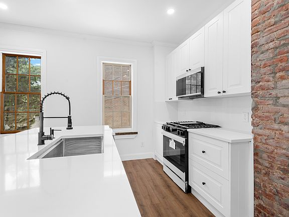 3rd image of 9406 Fort Hamilton Pkwy Floor 2