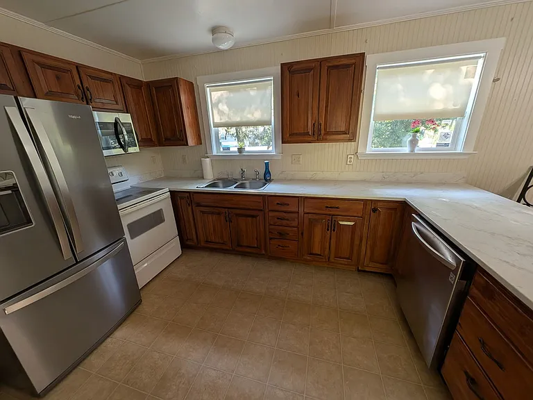 3307 Powell Dr — Photo 8