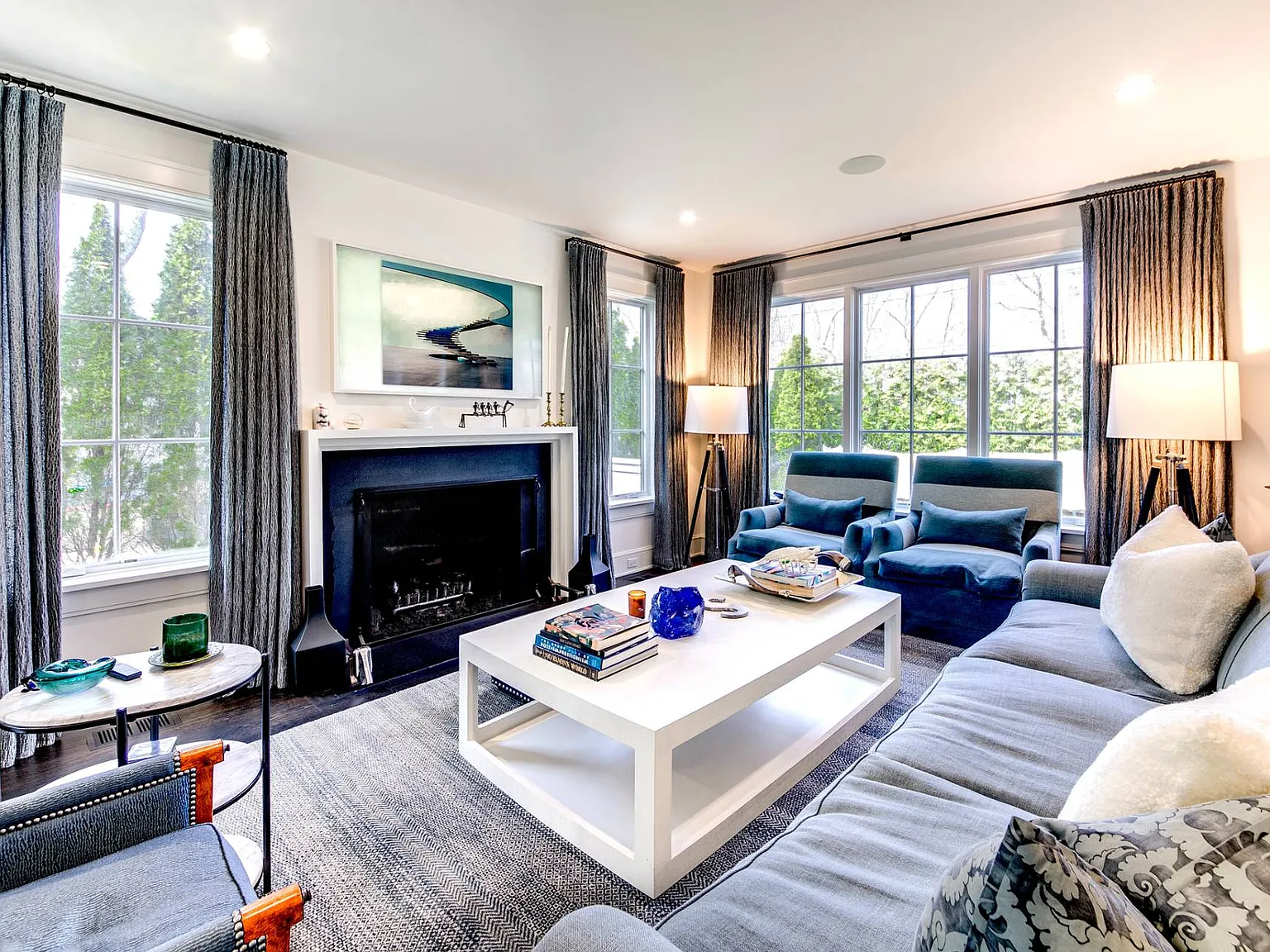 New And Stylish Sag Harbor Village — Photo 4