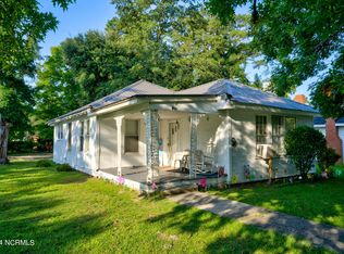 215 E Vance St, Laurinburg, NC 28352