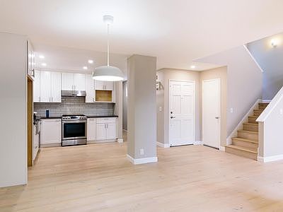 3rd image of 2295 Shelley Ave