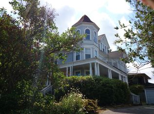 2129 N 61st St APT 3, Seattle, WA 98103