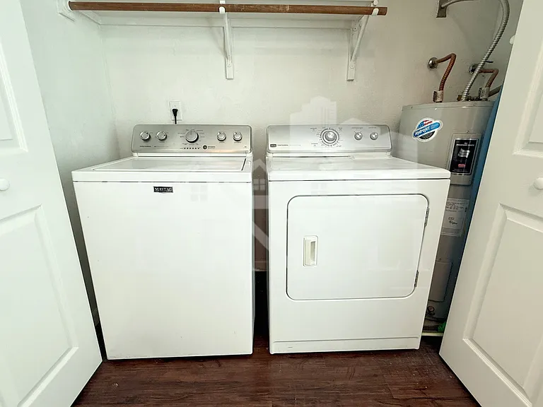 1114 S Surfside Dr — Photo 23