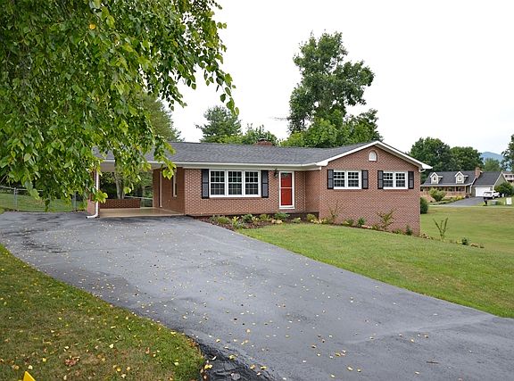 5th image of 4504 Newbern Heights Dr