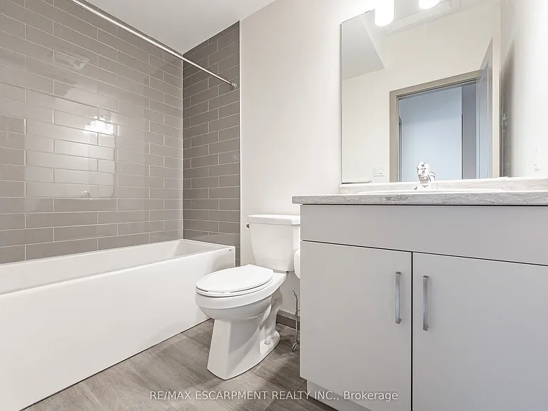 36 Grant Ave #1A — Photo 9