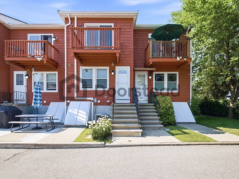 40 Brook St — Photo 1