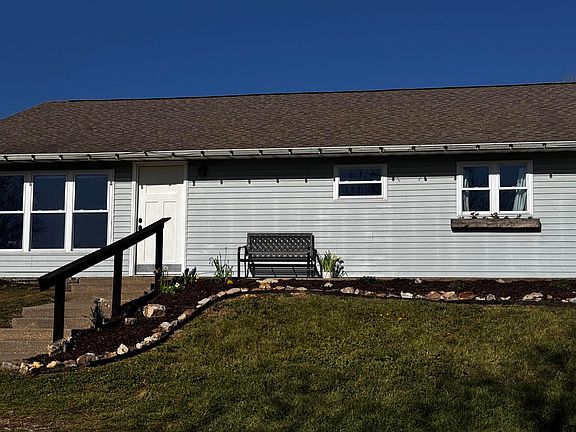 4th image of 2179 Cantrell Road